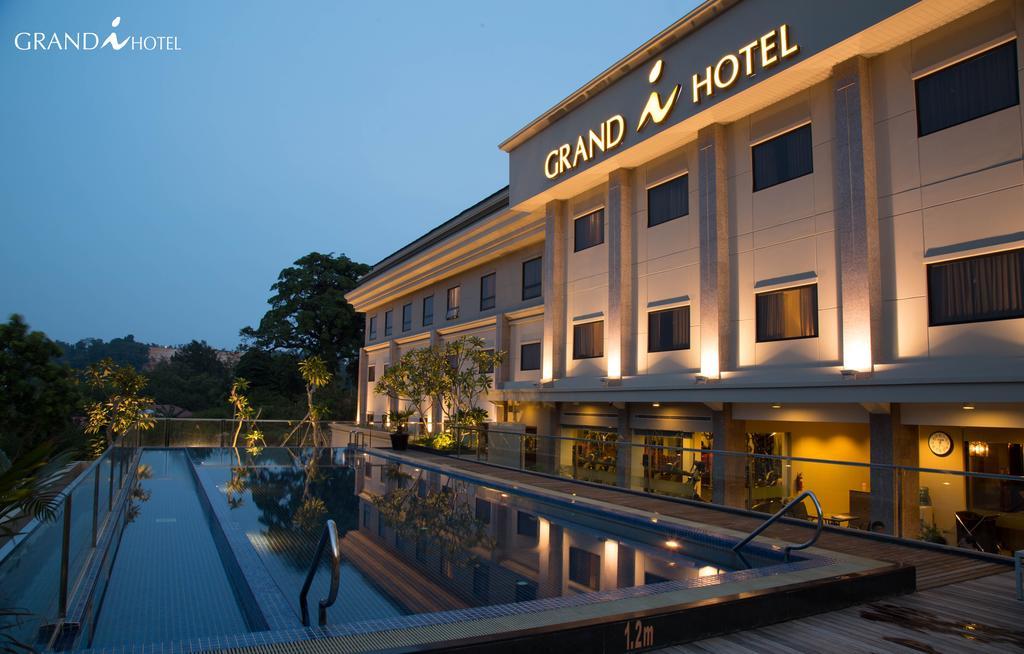 I Hotel Batam Nagoya Exterior foto